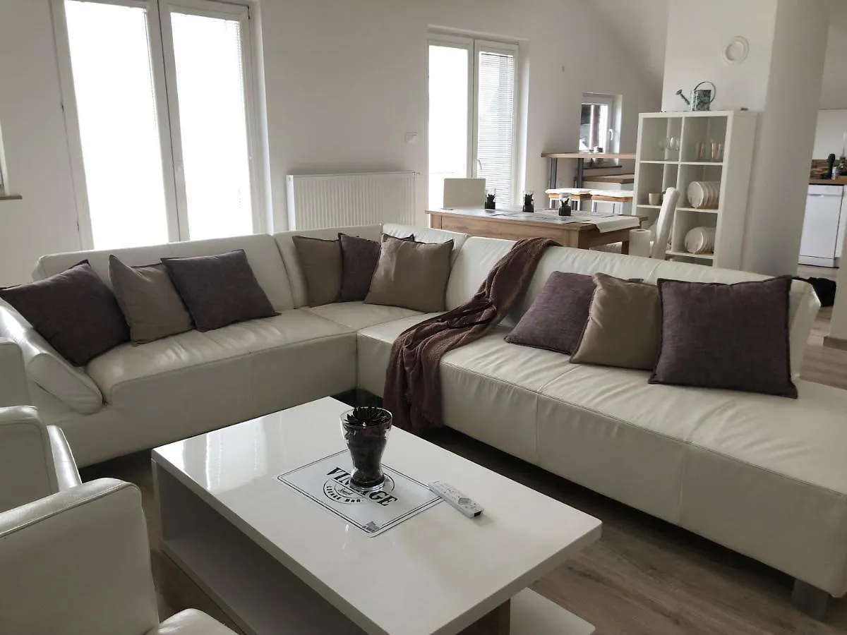 Garden House Apartment Kranj